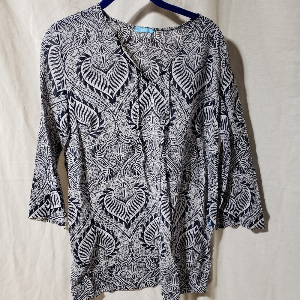 J.McLuaghlin Womens top size M
